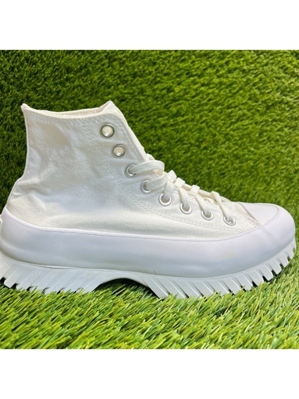 Converse Chuck Taylor All Star Lugged 2 Womens Size 8.5 Athletic Shoes Sneakers